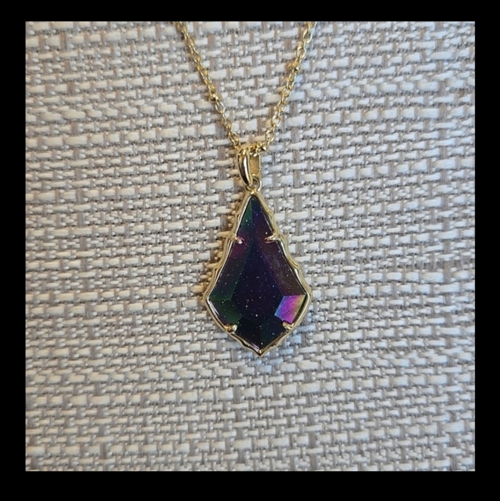 Kendra Scott Faceted Alex Gold Necklace In Irredescent Blue Goldstone - Picture 4 of 10